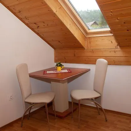 Guest house Ema 3*
